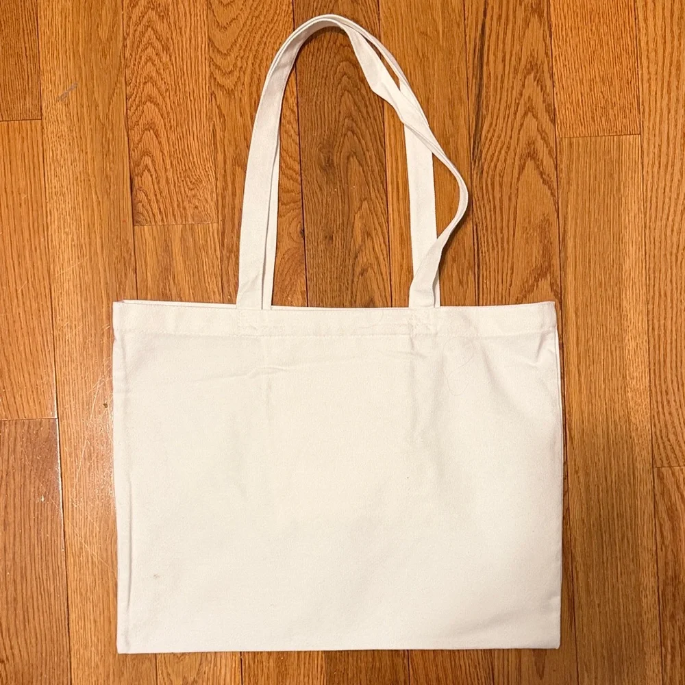 STILL HERE tote bag - Picture 3 of 3